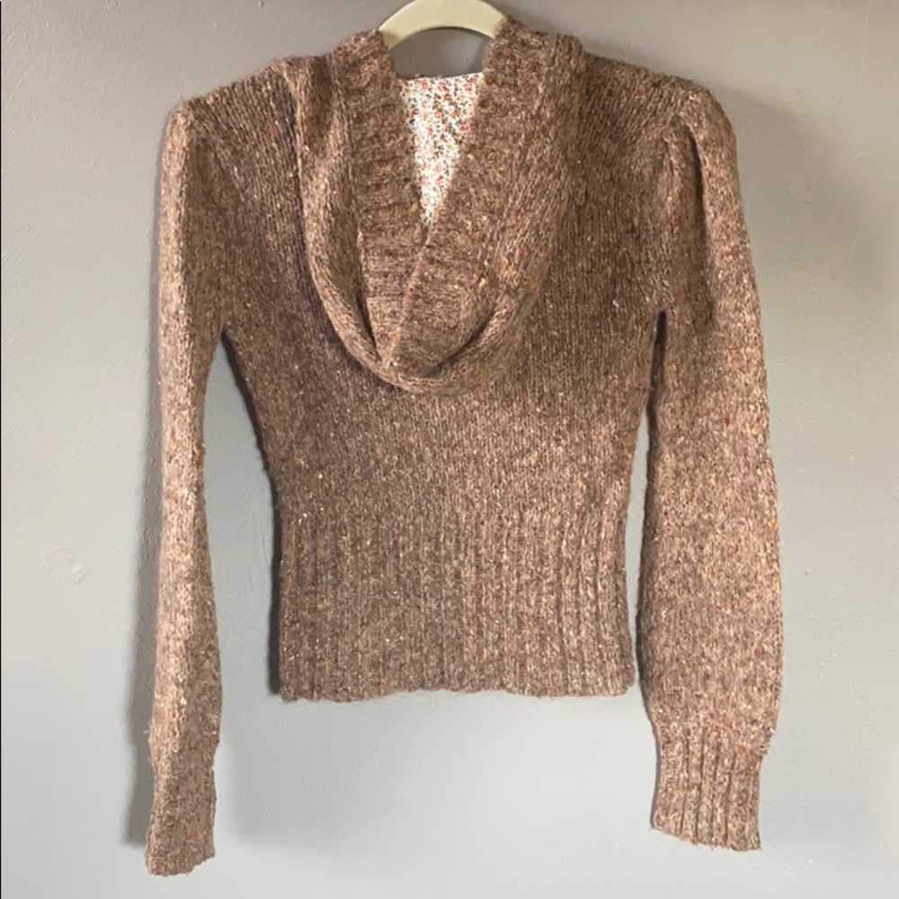 Buckle sweater - Picture 3 of 5
